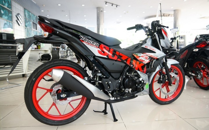 Suzuki - 09
